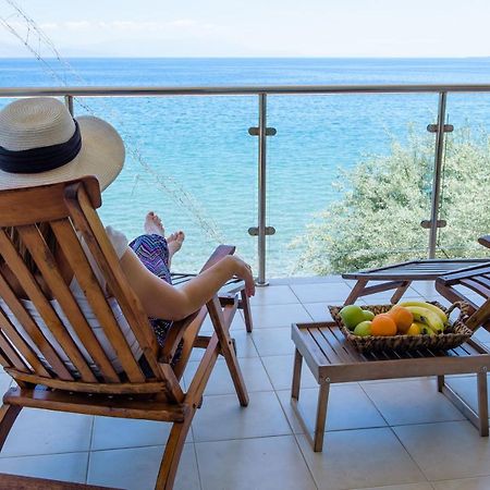 Villa Sul Mare Diakopto Exterior foto